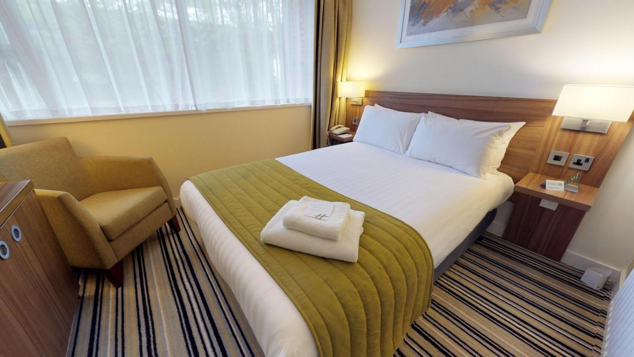 Holiday Inn Runcorn M56 Junction 12 By Ihg Eksteriør billede