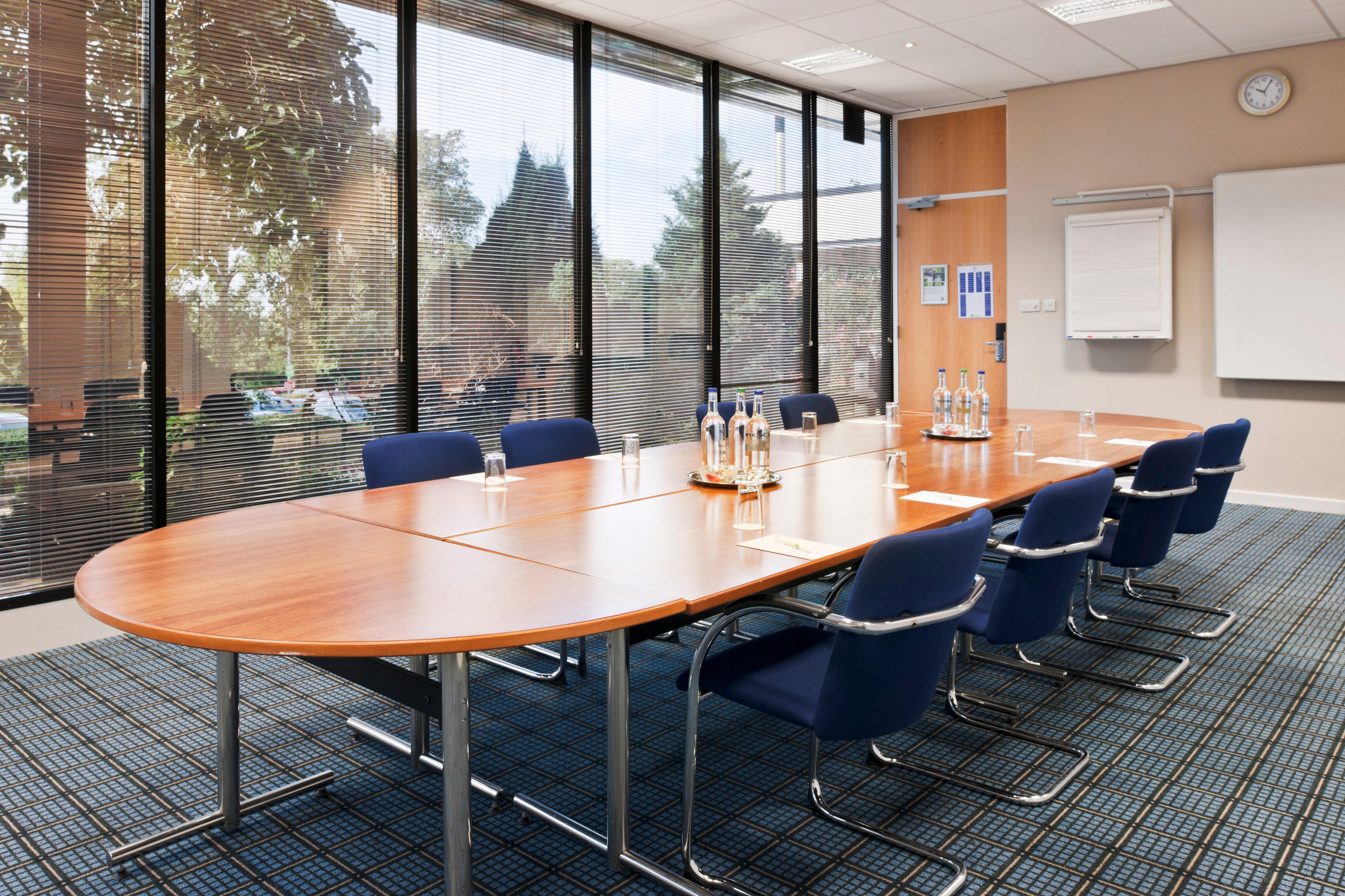Holiday Inn Runcorn M56 Junction 12 By Ihg Eksteriør billede