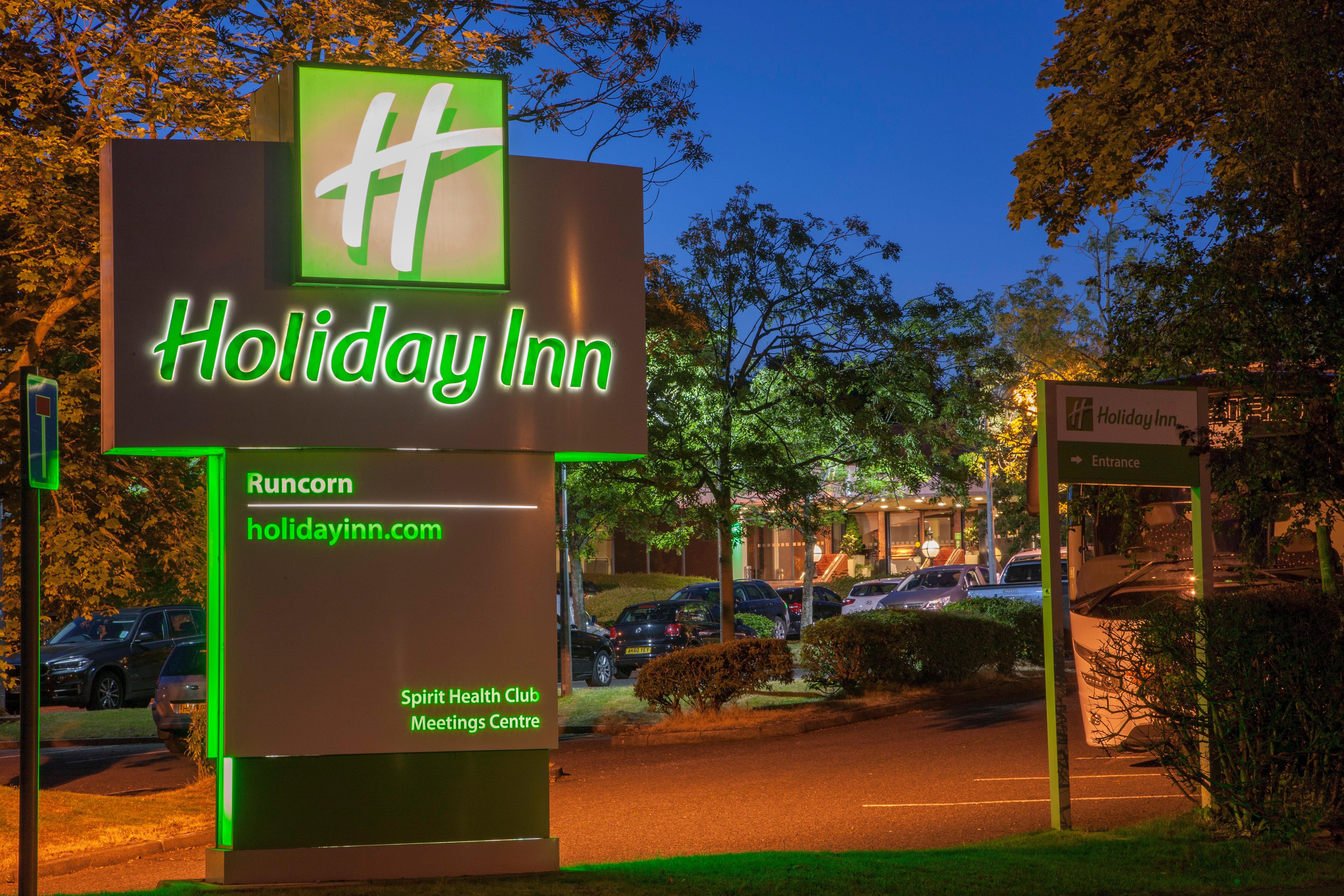 Holiday Inn Runcorn M56 Junction 12, An Ihg Hotel Eksteriør billede