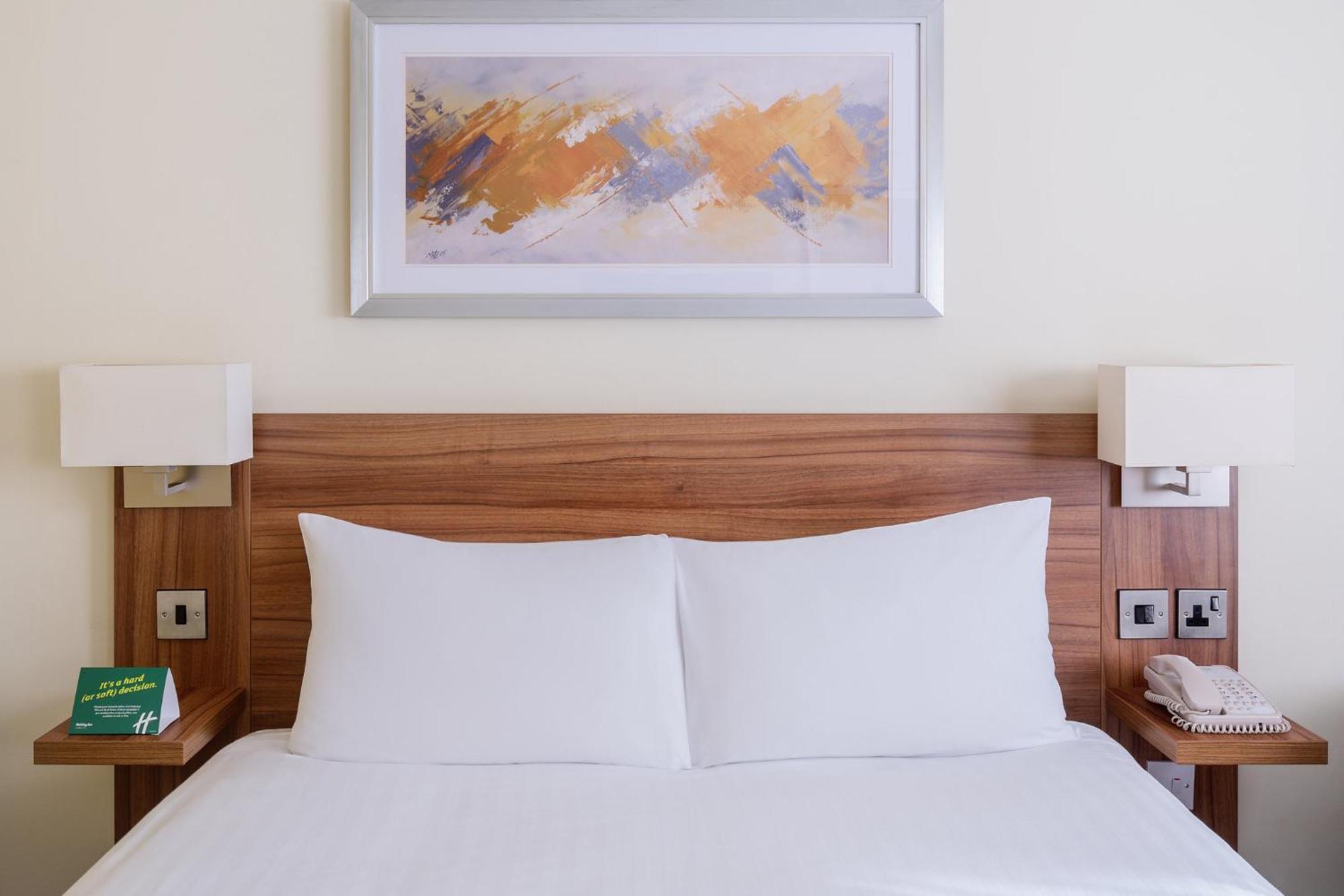Holiday Inn Runcorn M56 Junction 12 By Ihg Eksteriør billede