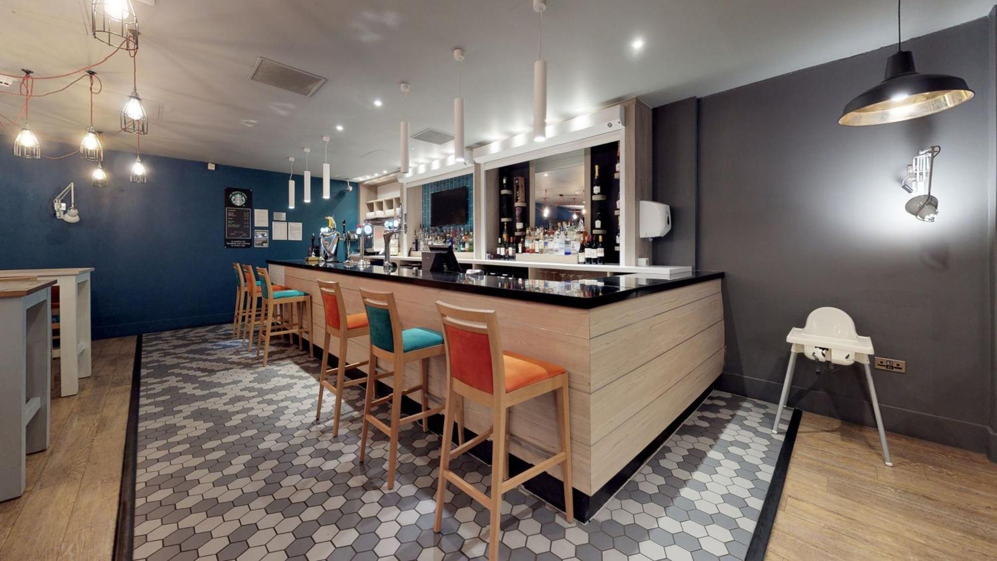 Holiday Inn Runcorn M56 Junction 12 By Ihg Eksteriør billede