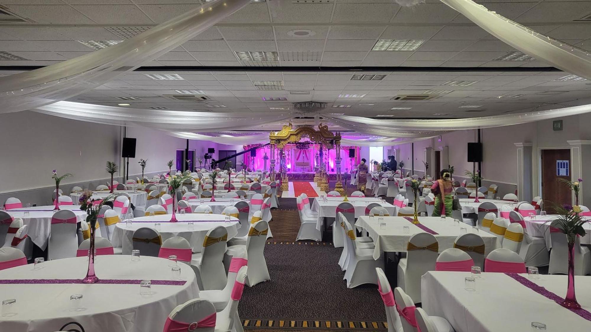 Holiday Inn Runcorn M56 Junction 12 By Ihg Eksteriør billede